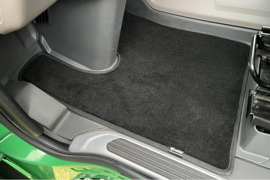 Scania R Series 2016– Deluxe Textile Floor Mats (Black) Photo 1