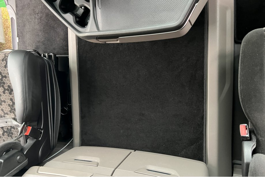 Scania R Series 2016– Textile Floor Mats Premium (Black) Photo 4