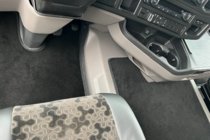 Volvo FH 2012– Textile Floor Mats Premium (Black) photo 3