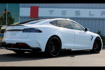 Tesla Model S 2012– LRT-Design Carbon Body Kit photo 9