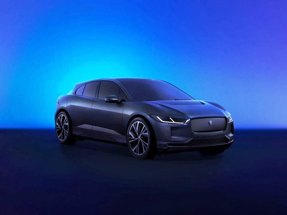 Jaguar I-Pace Review: Stylish Electric Crossover with Sports Car Dynamics