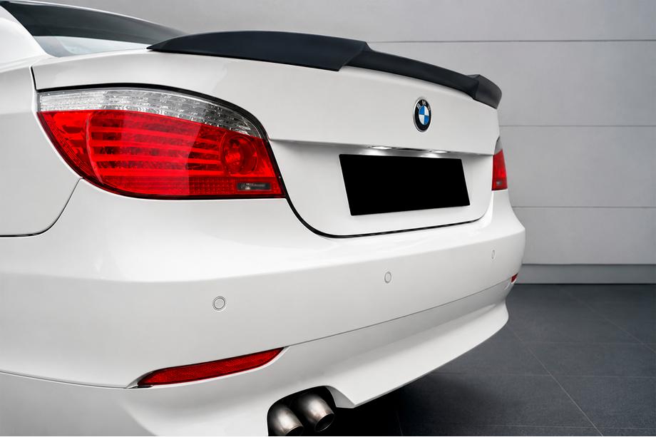 BMW 5 Series E60/E61 2003-2010 M4-Style V-2 Spoiler (Gloss Black) Image