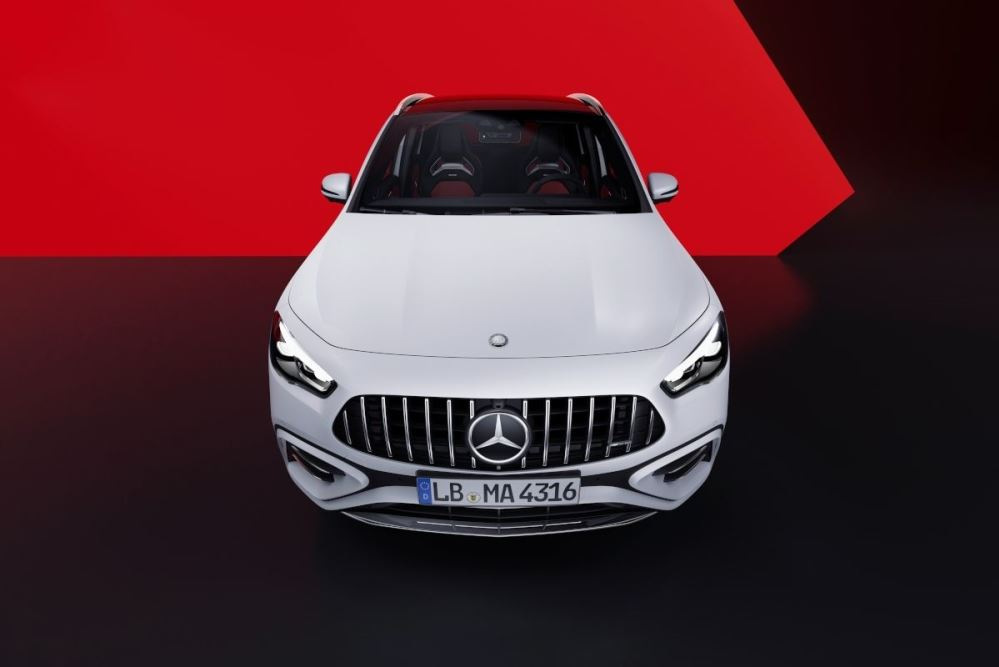 Review of the Mercedes-Benz GLA (H247): compact premium crossover