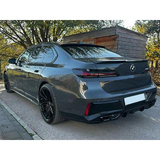 Rear Spoiler photo 1