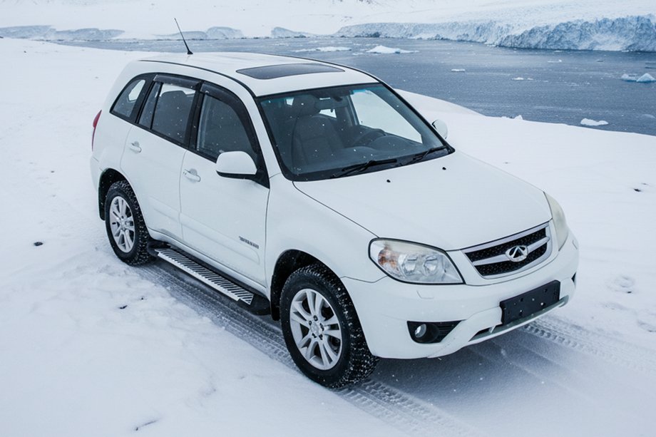 Chery Tiggo 3 2005- Side Steps Line (2 pcs, Aluminum) Image
