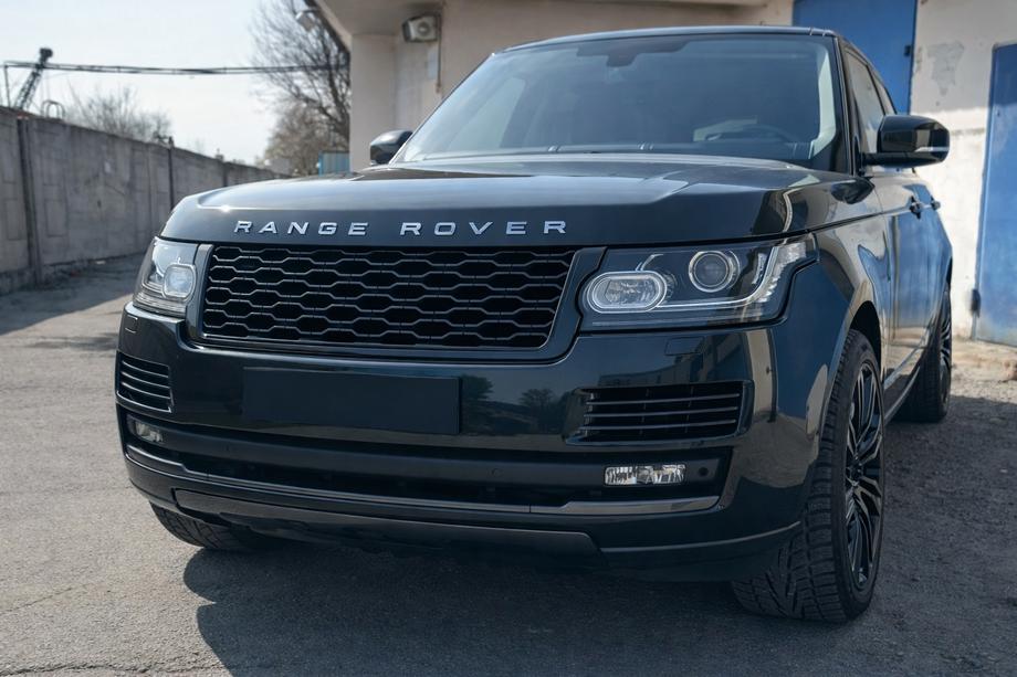 Range Rover IV L405 2013-2021 Front grille 2013-2018 (SVO Black design 2019) Image