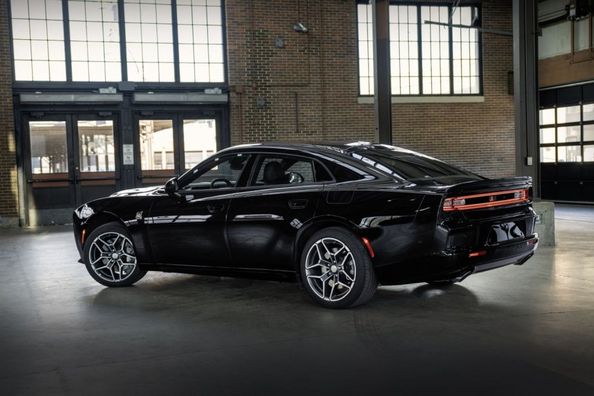 Four-Door Dodge Charger VIII: Review of the Modern Muscle Car