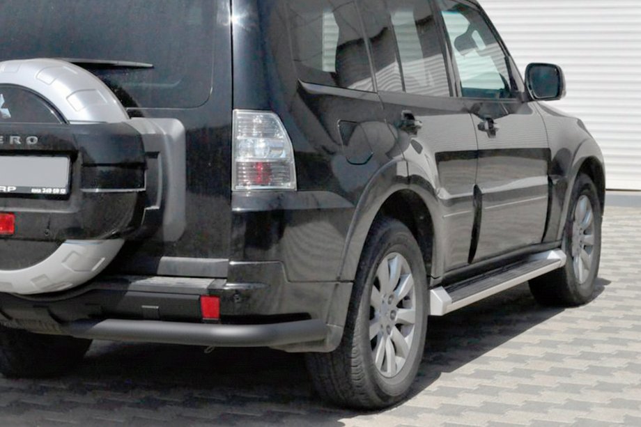 Mitsubishi Pajero Wagon IV 2006-2021 Rear Bar AK003 Black (Stainless Steel) Image