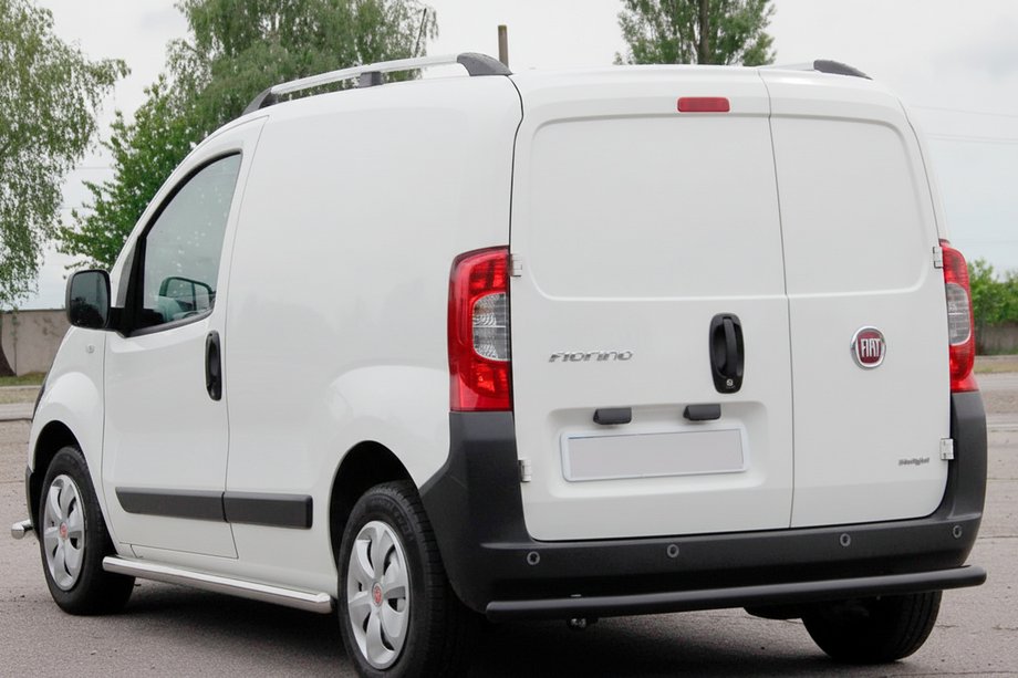 Fiat Fiorino/Qubo 2008-2024 Rear Guard Black (Stainless Steel) Image