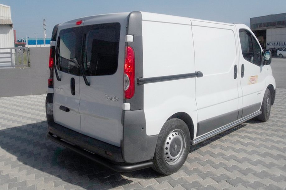 Opel Vivaro 2001–2015 Rear Guard AK005 Black (Stainless Steel) Image