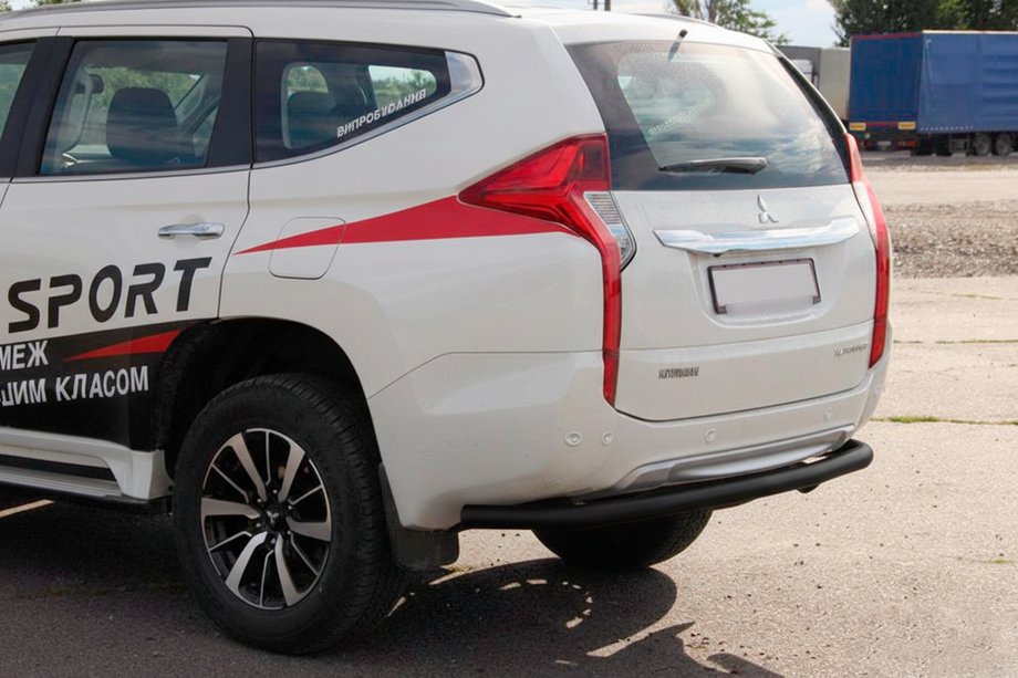 Mitsubishi Pajero Sport 2015- Rear Guard AK005 Black (Stainless Steel) Image