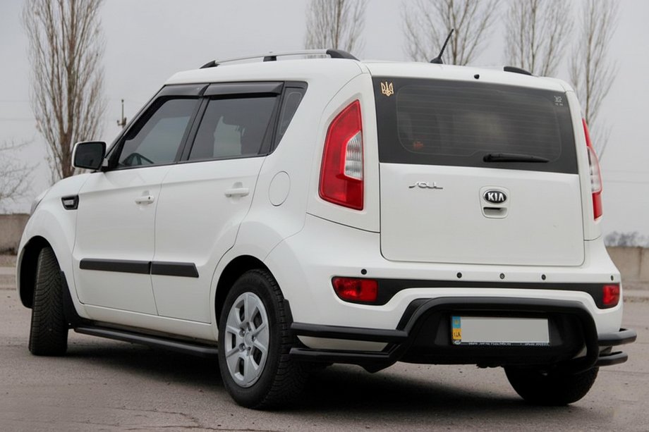 Kia Soul II 2013-2018 Rear Guard AK007-2 Black (Stainless Steel) Image