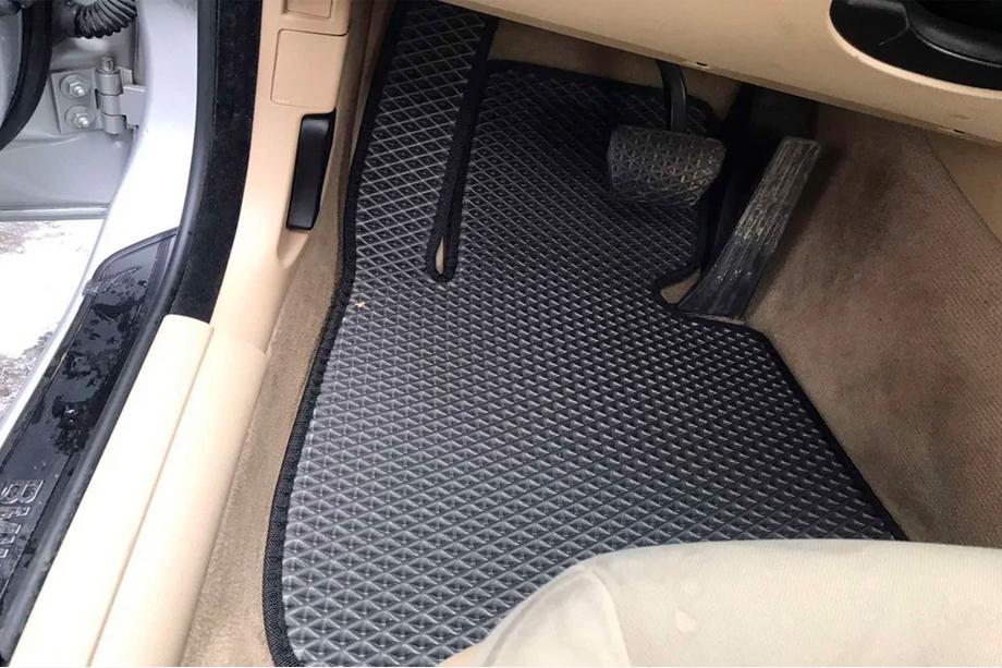 BMW 3 Series E92/E93 2006–2013 EVA Floor Mats (black) Image