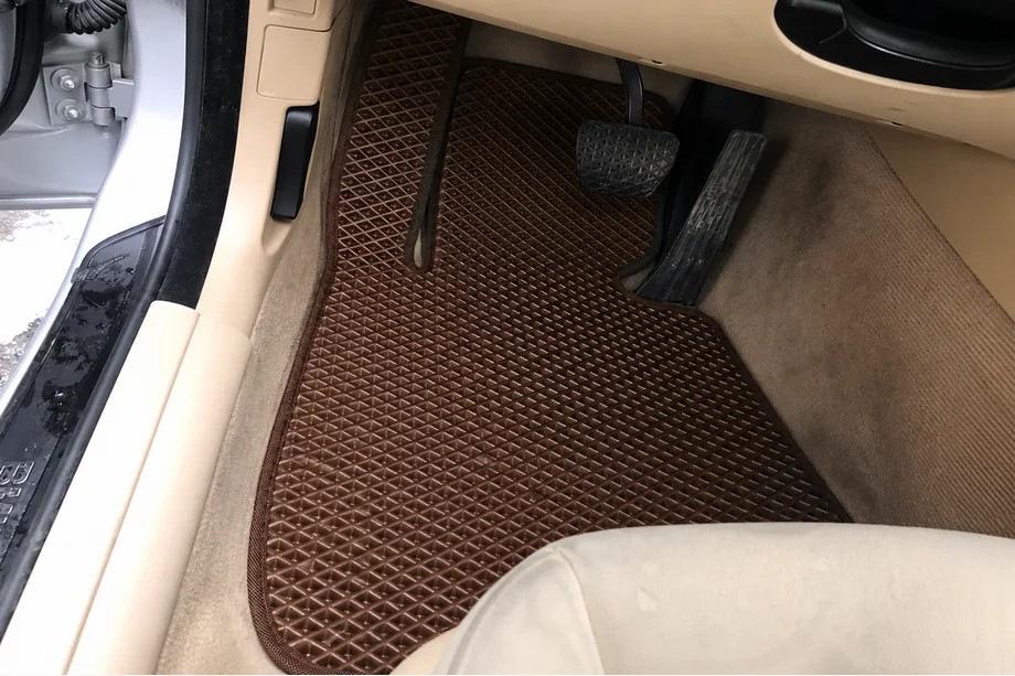 BMW 3 Series E92/E93 2006–2013 EVA Floor Mats (brick red) Image