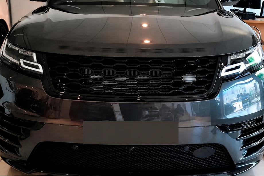 Range Rover Velar 2017- Front Grille Black Image