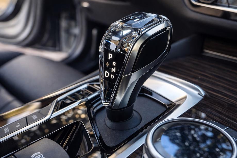 BMW 6 Series G32 2017- Crystal Interior Trim Set (Gear Selector + Buttons) Image