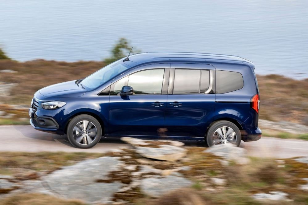 Mercedes-Benz EQT review: compact electric minivan