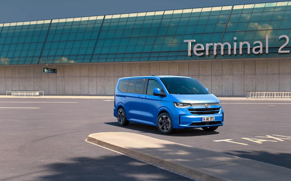 Volkswagen Caravelle T7 (2025) review: practical business-class minivan