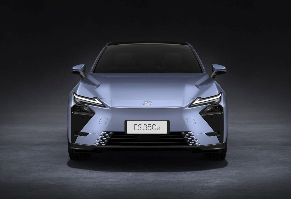 Lexus ES BEV: fully electric premium sedan for 2026