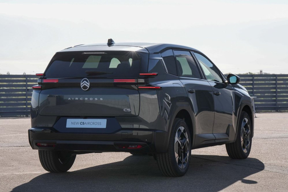 Citroën C5 Aircross Plug-in Hybrid (2025): review of the plug-in hybrid crossover Photo 3