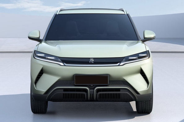 BYD Yuan Up Review: Specs, Trim Levels, Photos Photo 1