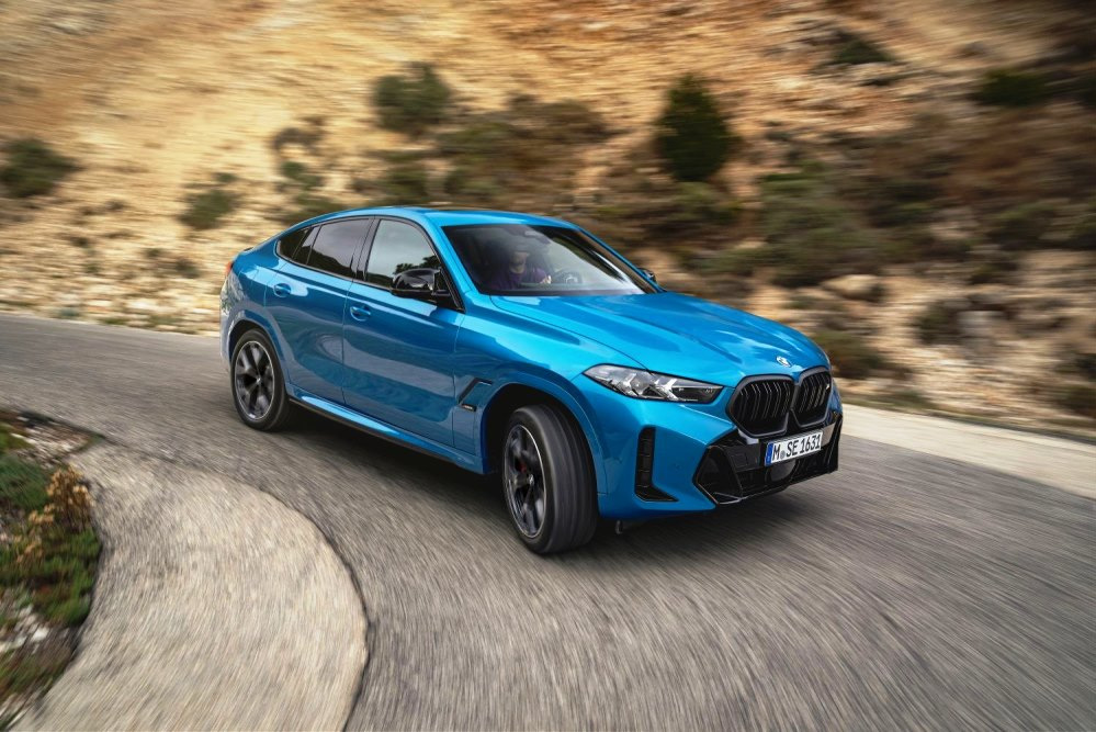 Review of the powerful BMW X6 M60i sport coupe-SUV (G06 LCI)