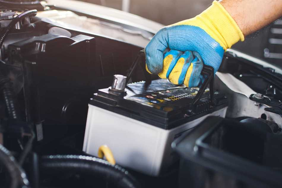 How to install a car battery correctly: step-by-step guide