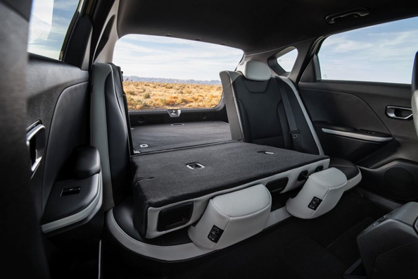 2026 Kia K4 Hatchback Review: a modern compact hatchback with space and technology Photo 6