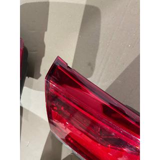 Clearance rear left inner tail light 2016-2021 (OEM standard) (trunk lid) (cracked) Toyota Land Cruiser 200 2007-2021 photo 3