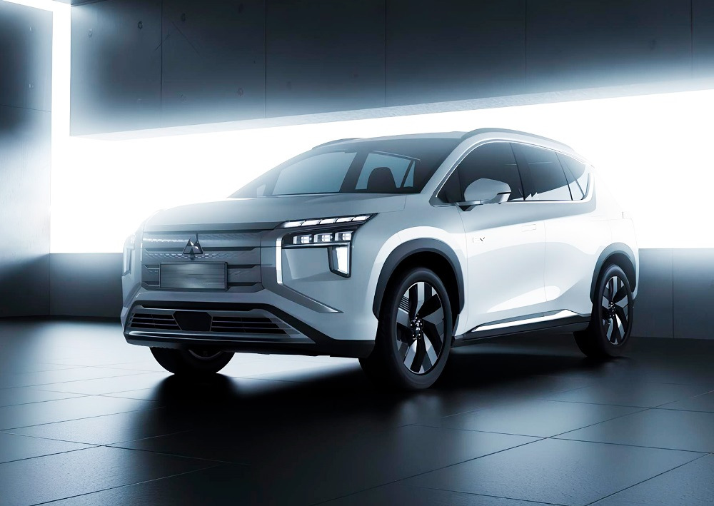 Mitsubishi Airtrek review: electric compact SUV