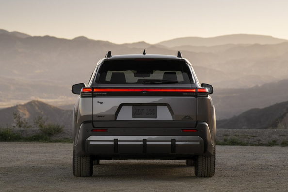 2026 Toyota bZ Woodland Review: Off-Road Electric Crossover for Adventure Photo 4