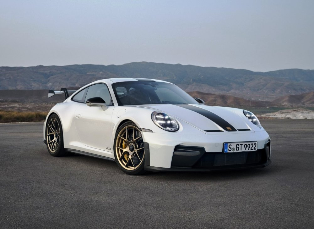 Porsche 911 GT3 (992) review: specs, trim, photos