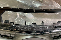 Mercedes CLS C218 2011-2018 Clearance Front Grille 2011-2014 (Diamond Silver) photo 3