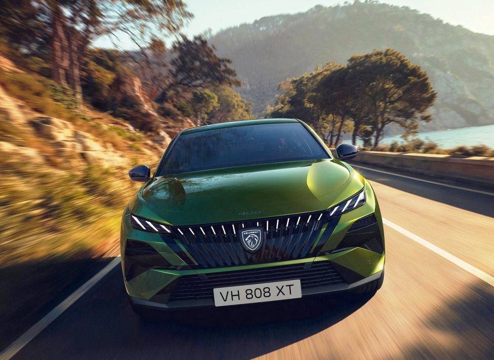 Updated Peugeot 408 (2026) review: stylish crossover liftback with electrified tech