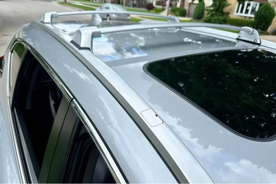 Honda CRV 2017-2022 Roof rack cross bars for integrated roof rails OEM (2 pcs) Image