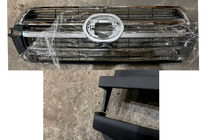 Toyota Land Cruiser 200 2007-2021 Clearance radiator grille 2016-2021 (2021 design) photo 2