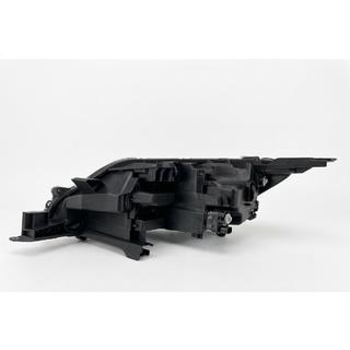 Front headlight (2019-2024, right) photo 3