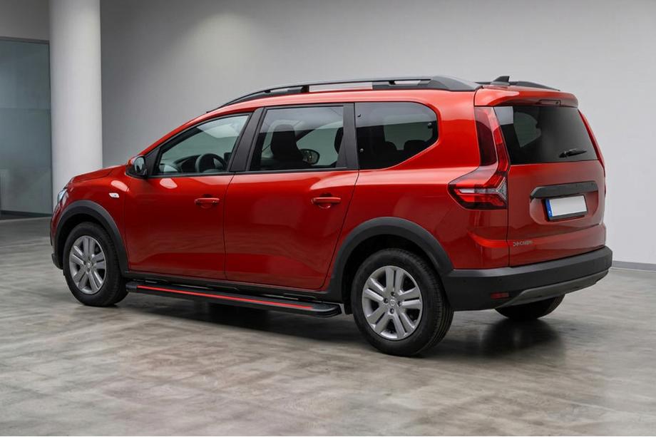 Dacia Jogger 2022- Side steps Maya Red (2 pcs, Aluminum) Image