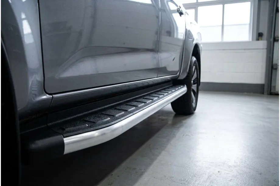 Isuzu D-Max 2019- Fullmond Side Steps (2 pcs, Aluminum) Image