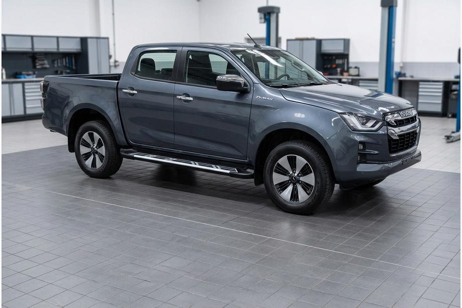 Isuzu D-Max 2019- Sunrise Side Steps (2 pcs, Aluminum) Image