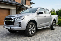 Isuzu D-Max 2019- Side Steps Maydos V2 (2 pcs, Aluminum & Stainless Steel) photo 1
