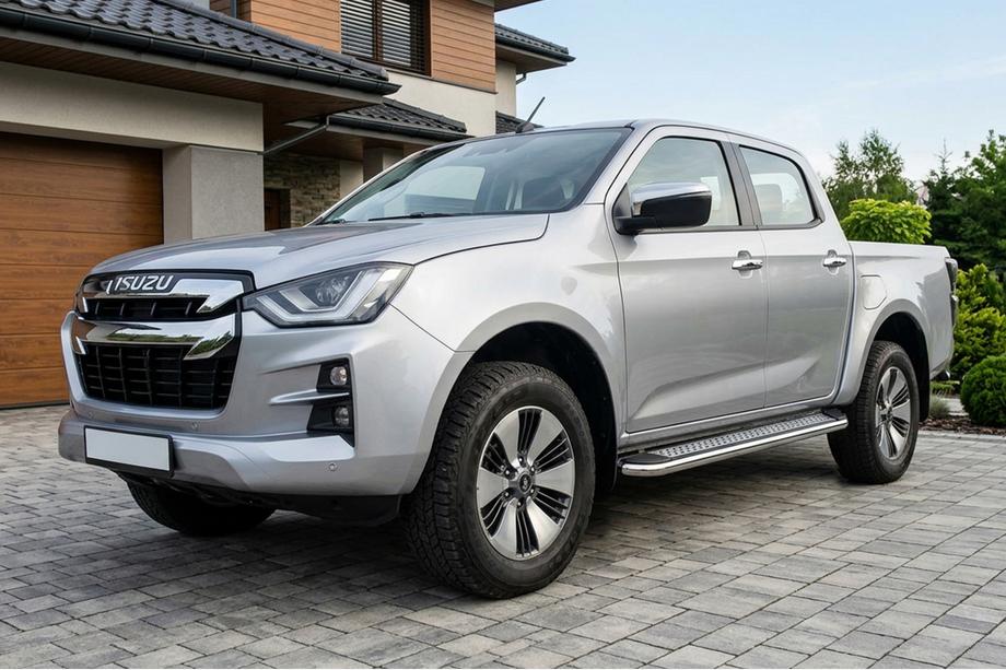 Isuzu D-Max 2019- Side Steps Maydos V2 (2 pcs, Aluminum & Stainless Steel) Image