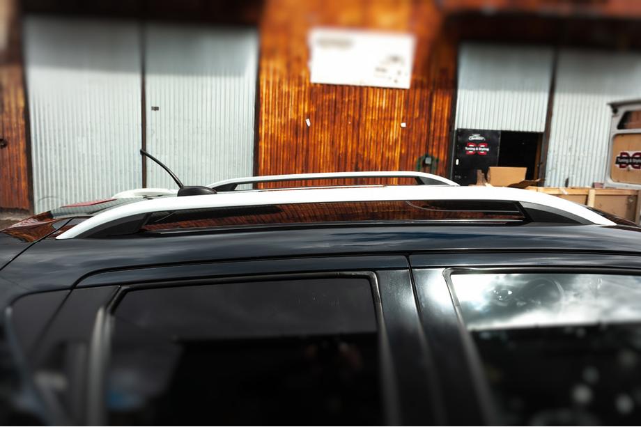Nissan Juke 2010-2019 Roof Rails CROWN (matte grey) Image