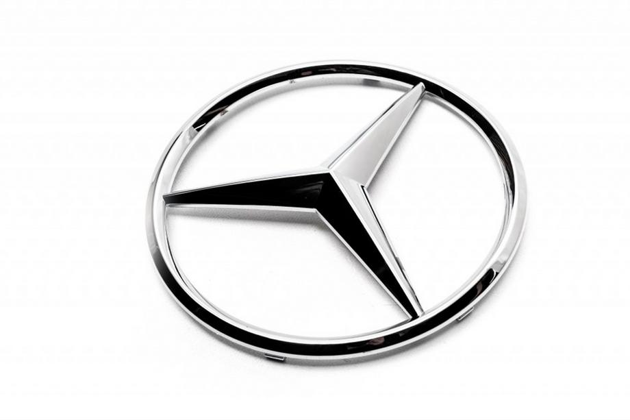 Mercedes Viano 2004-2014 B-stock Front Emblem (2004-2010) Image