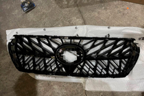 Toyota Land Cruiser 200 2007-2021 Clearance Radiator Grille 2012-2016 (TRD) photo 2