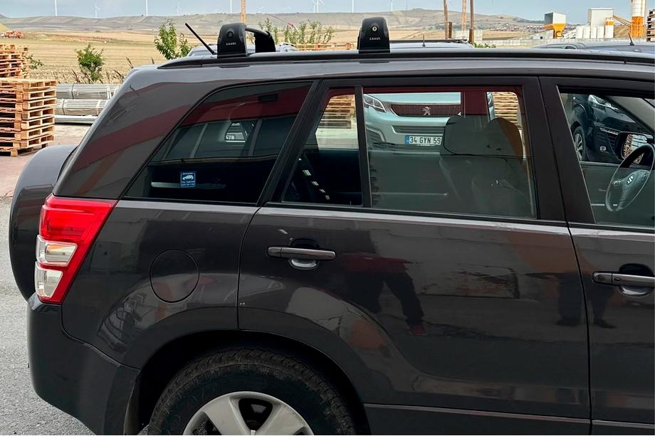Suzuki Grand Vitara 2005-2017 Roof rack (cross bars) for original mounting points Ecem V3 (2 pcs) Image