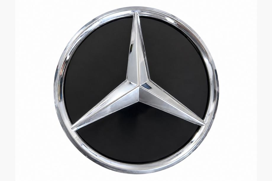 Mercedes GL/GLS class X166 2012-2019 Front emblem with glossy housing (18.4 cm) Image