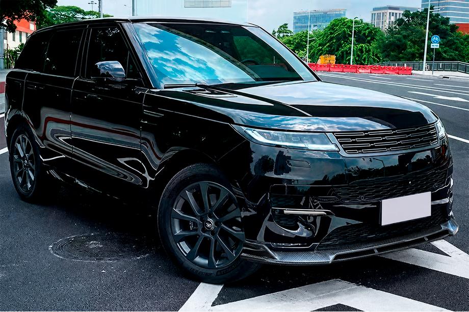 Range Rover Sport 2022- Carbon Body Kit Image