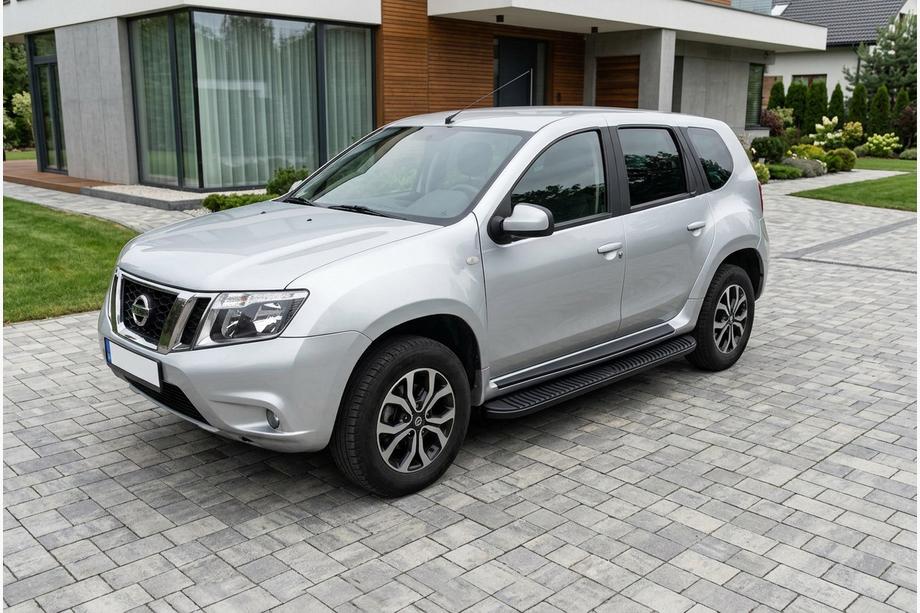 Nissan Terrano 2014- Side Steps Tayga Black (2 pcs, Aluminum) Image