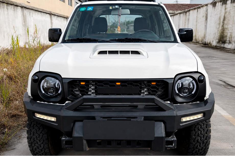 Suzuki Jimny 1998-2018 Headlight and Grille Kit (Off-Road) Photo 2